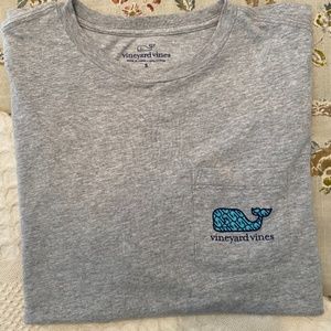 Vineyard Vines Grey Logo Pocket Tee Small